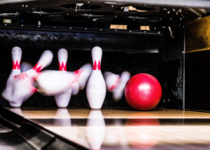 family-bowling-fun-addison-illinois