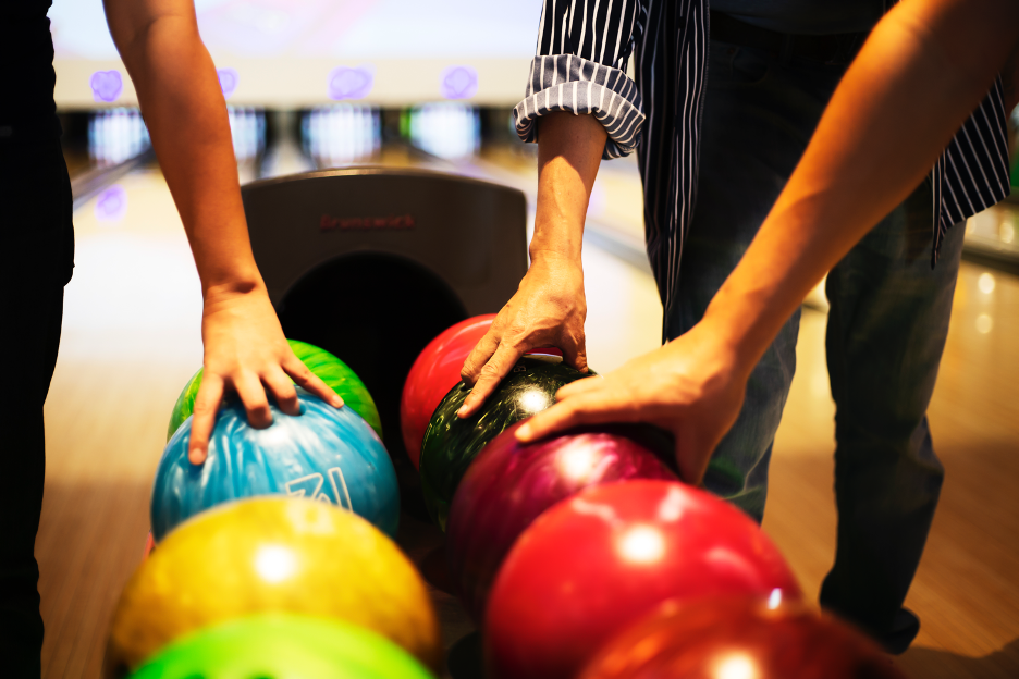 Bloomingdale, Illinois Office Party and Happy Hour Venue