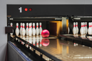 Bowling Alley in the Glendale Heights, Illinois Area